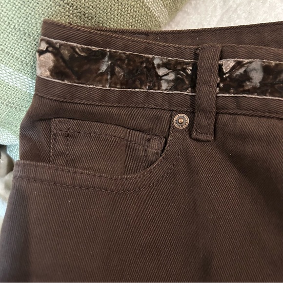 Liz Claiborne Bootcut Jeans Chocolate Sz 12R Velvet Trim - Picture 4 of 10